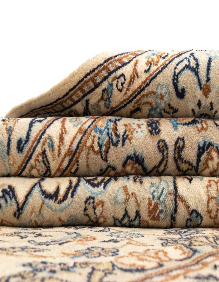 Detail image of  6' 5 x 9' 9 Kashan Wool Rug