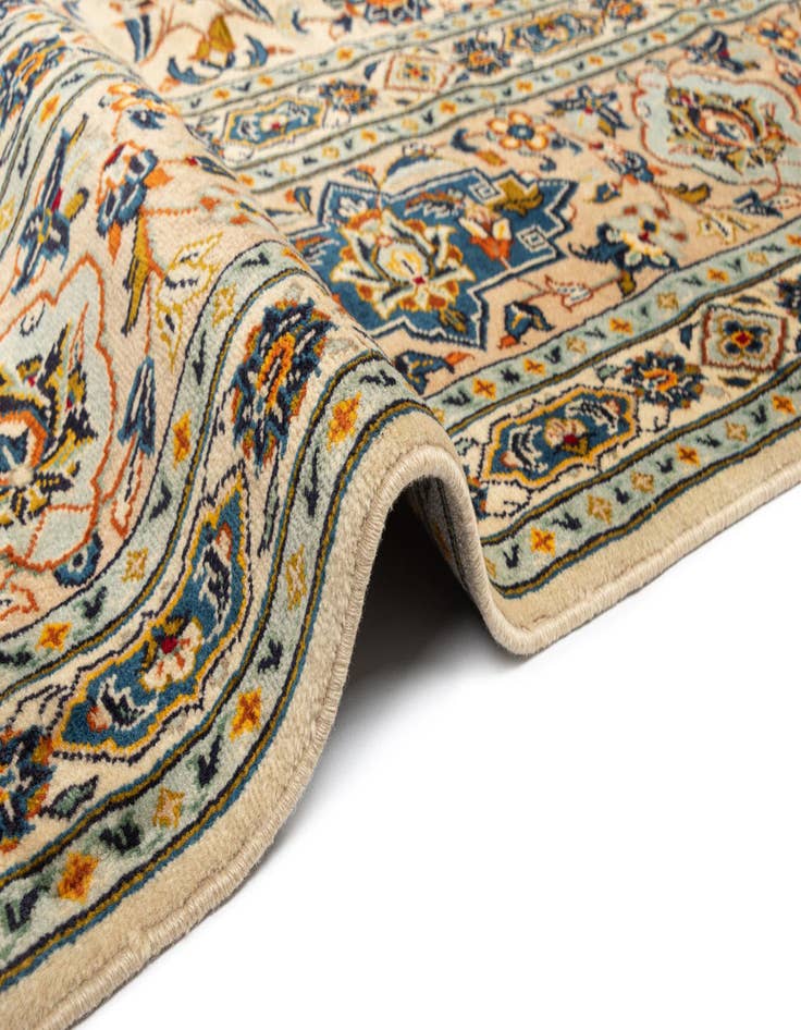 Detail image of  9' 5 x 13' 7 Kashan Wool Rug