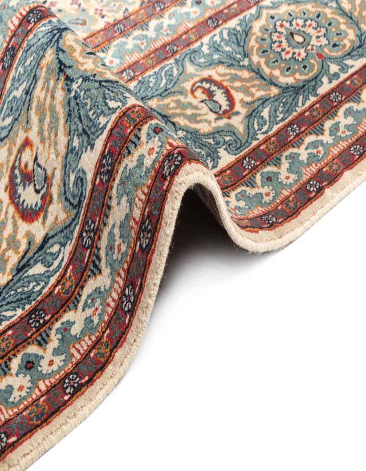 Detail image of  10' 2 x 12' 10 Kashan Rug