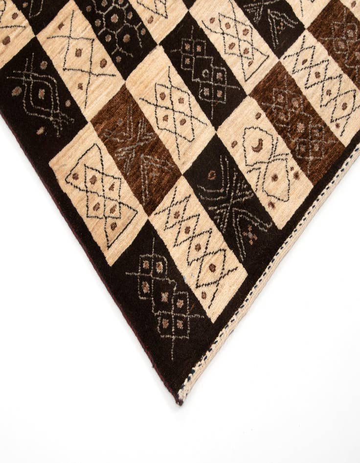 Detail image of  4' 1 x 6' 6 Kashkuli Wool Rug