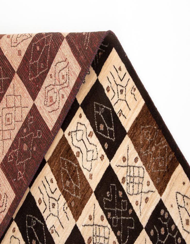 Detail image of  4' 1 x 6' 6 Kashkuli Wool Rug