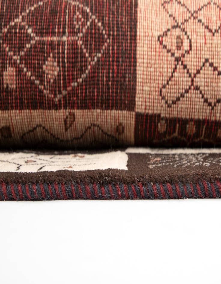 Detail image of  4' 1 x 6' 6 Kashkuli Wool Rug