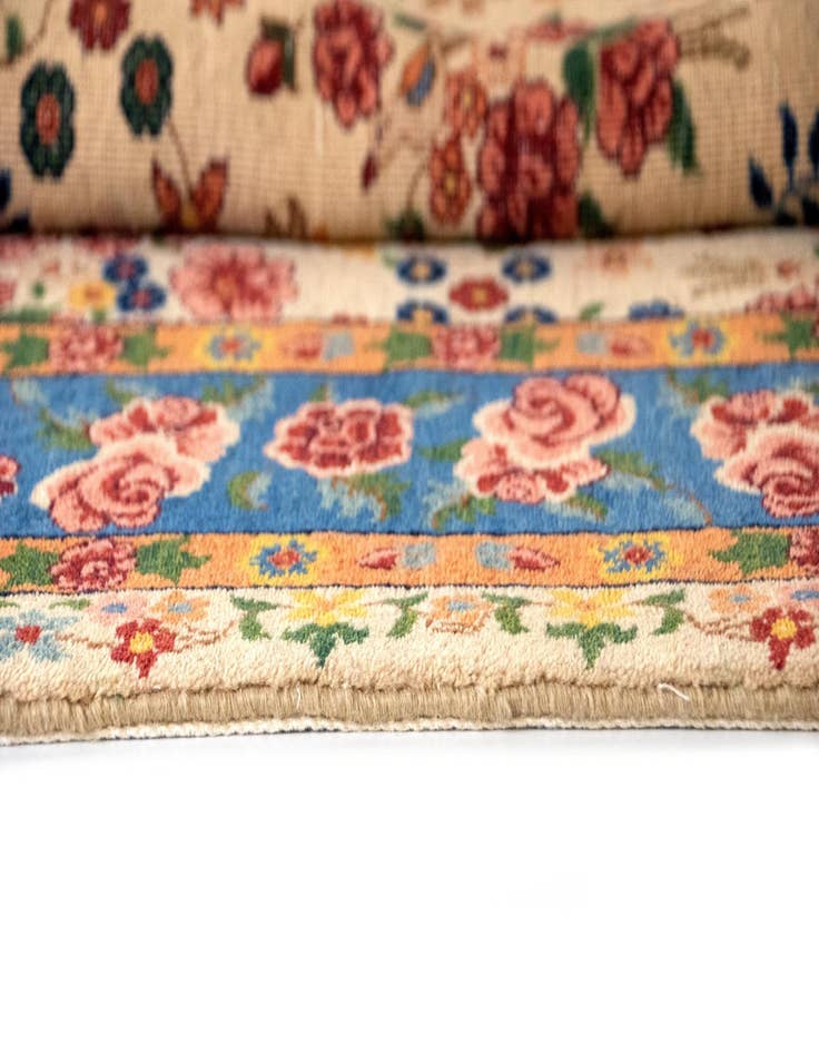 Detail image of  5' 6 x 6' 1  Hand Knotted Kashkuli Persian Rug