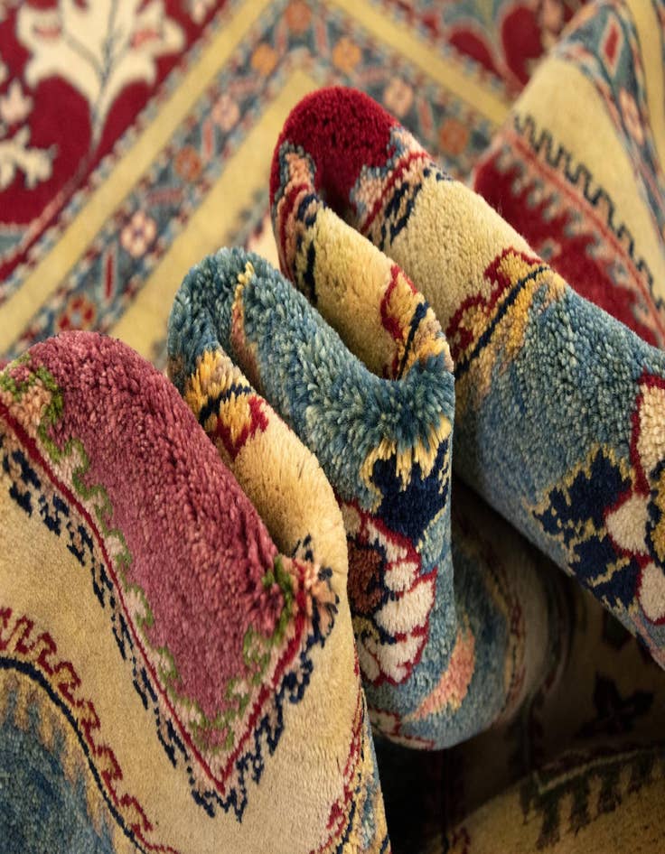 Detail image of  5' 5 x 8' 2  Hand Knotted Kashkuli Persian Rug