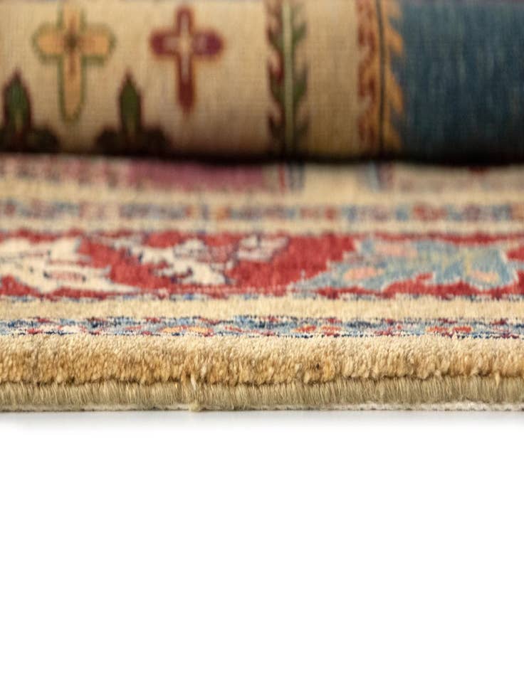 Detail image of  5' 5 x 8' 2  Hand Knotted Kashkuli Persian Rug