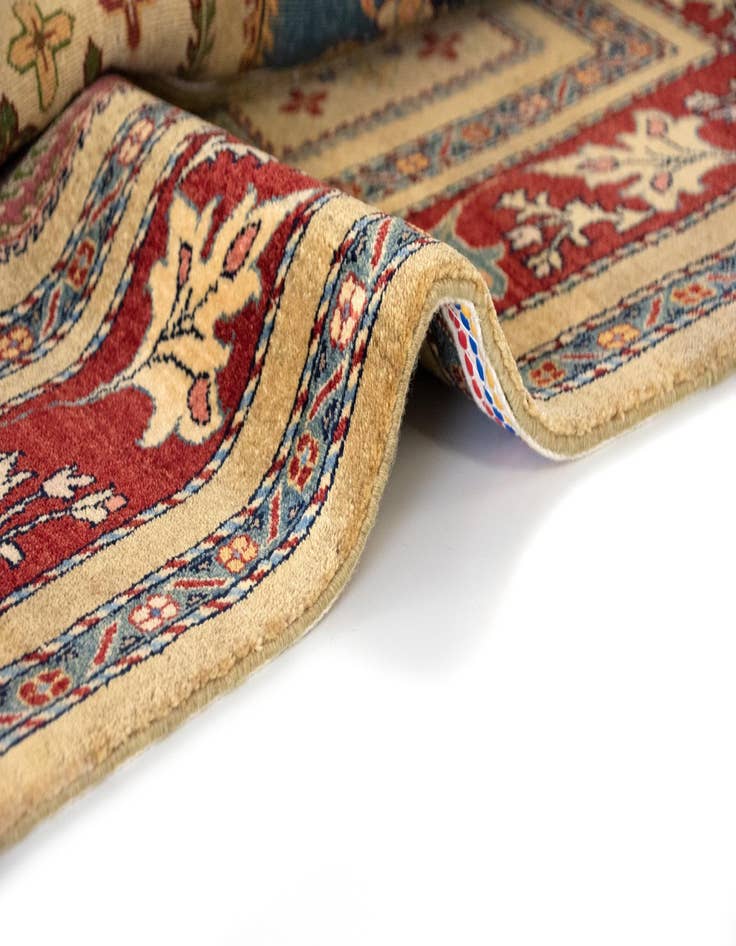 Detail image of  5' 5 x 8' 2  Hand Knotted Kashkuli Persian Rug