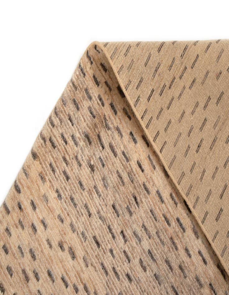 Detail image of  4' 2 x 6' 6  Hand Knotted Kashkuli Persian Rug