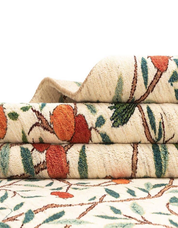 Detail image of  6' 9 x 9' 5 Kashkuli Rug