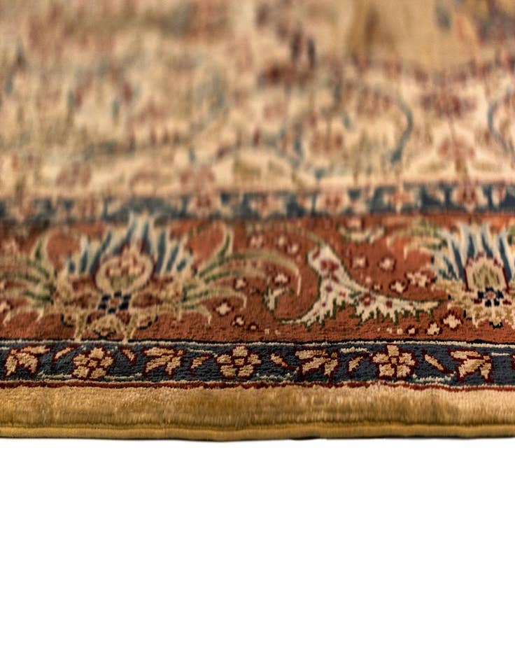 Detail image of  2' 1 x 3' Kayseri Silk Rug