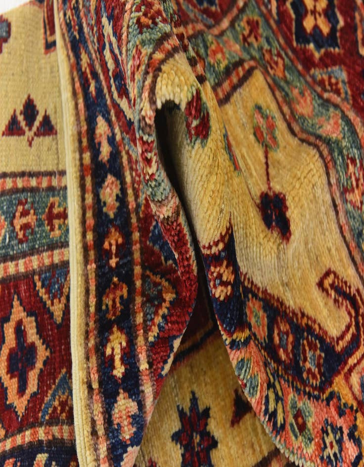 Detail image of  2' 9 x 4'  Hand Knotted Kazak Oriental Rug