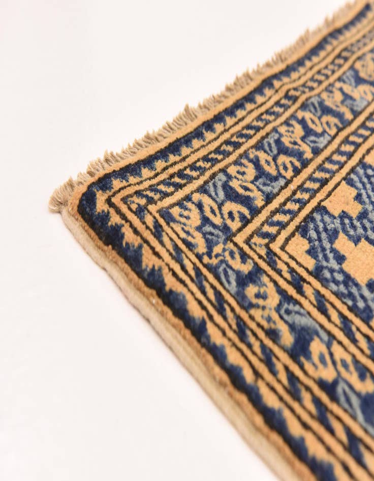 Detail image of  6' 6 x 10'  Hand Knotted Kazak Rug