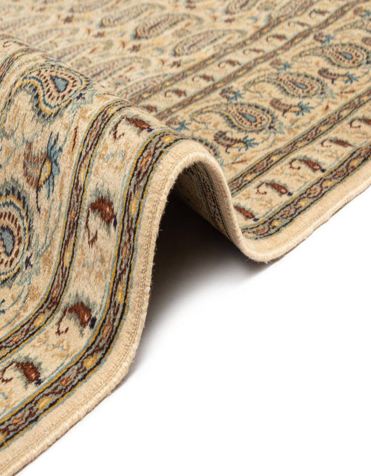 Detail image of  9' 9 x 12' 11 Kerman Wool Rug