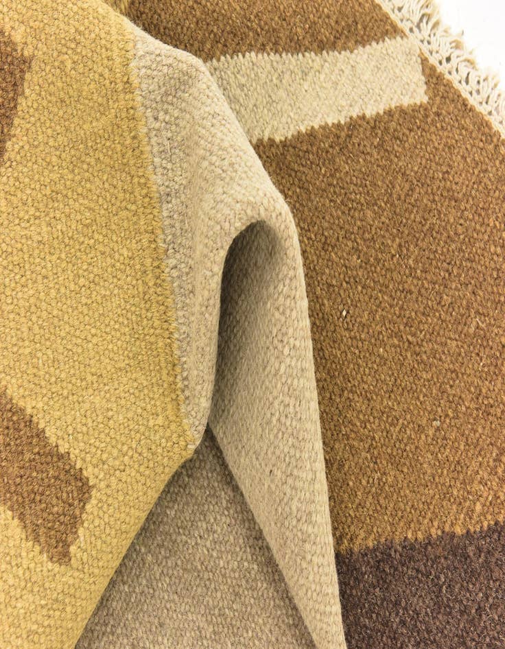 Detail image of  6' 5 x 9' 4  Hand Woven Kilim Dhurrie Wool Rug