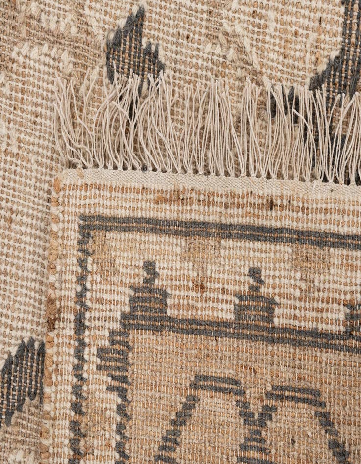 Detail image of 5' 2 x 8' Hand Woven Kilim Jute Rug