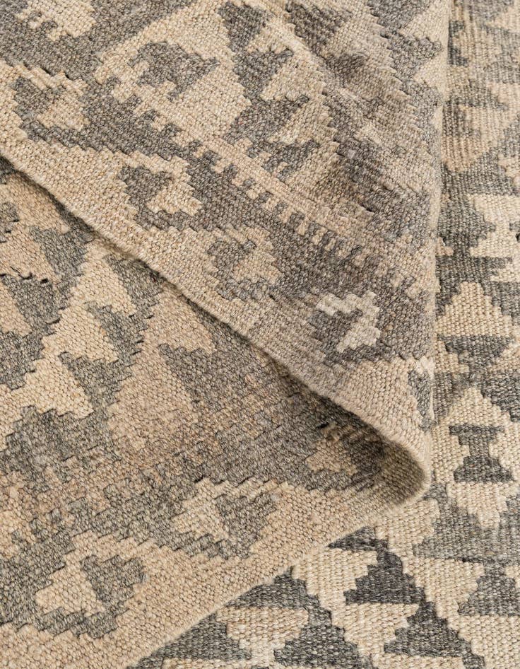 Detail image of  3' 8 x 4' 7  Hand Woven Kilim Maymana Wool Rug