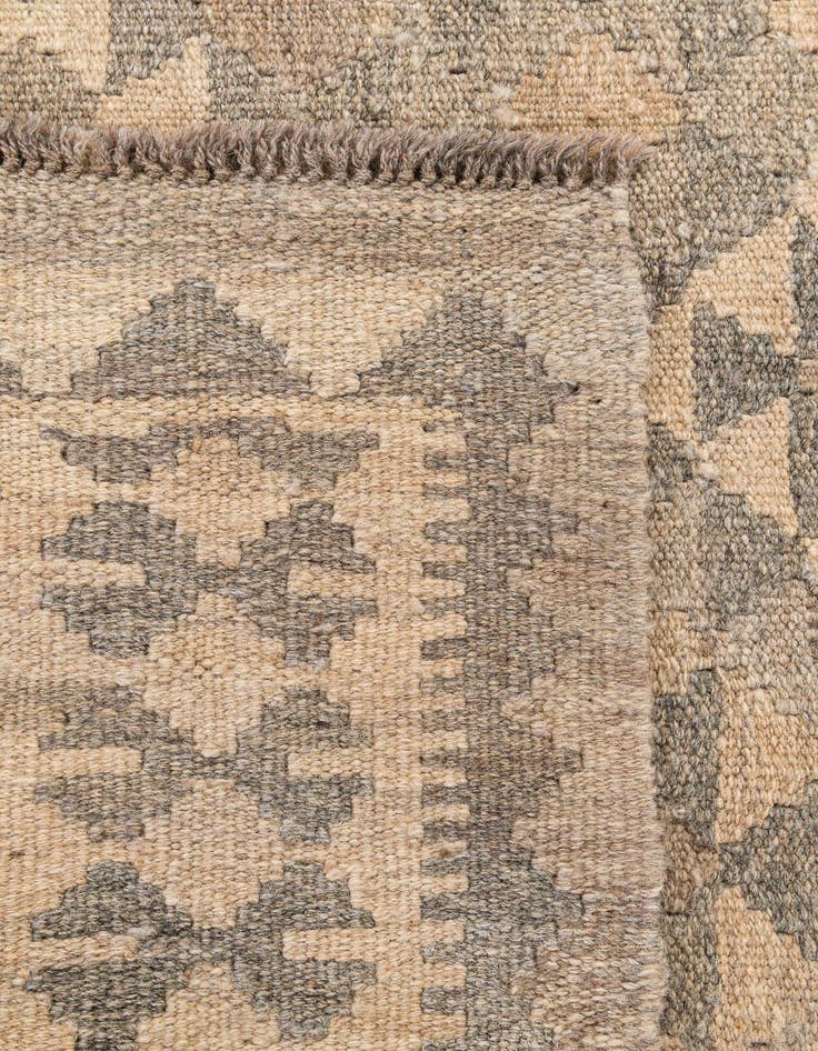 Detail image of  3' 3 x 4' 9  Hand Woven Kilim Maymana Wool Rug