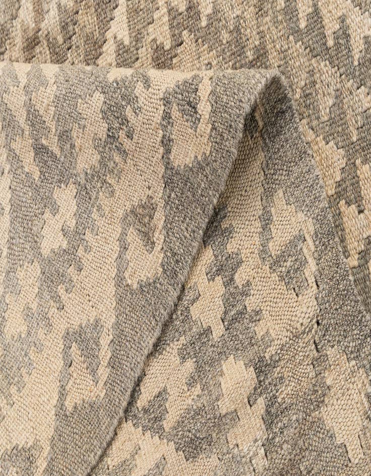 Detail image of  3' 6 x 5'  Hand Woven Kilim Maymana Wool Rug