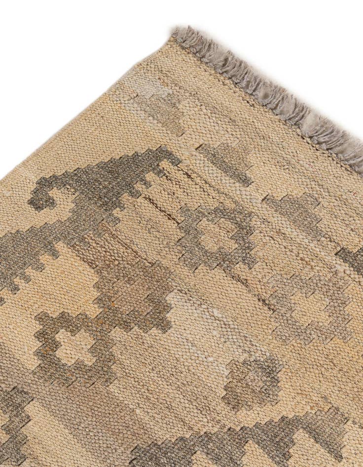 Detail image of  3' 5 x 4' 11  Hand Woven Kilim Maymana Wool Rug
