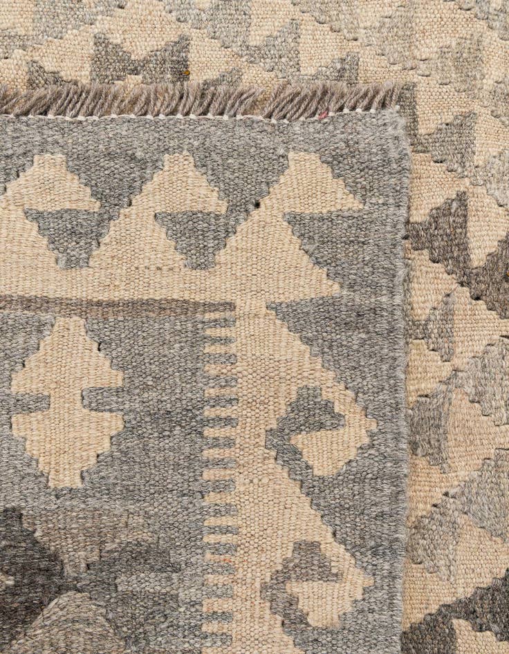 Detail image of  3' 6 x 4' 10  Hand Woven Kilim Maymana Wool Rug