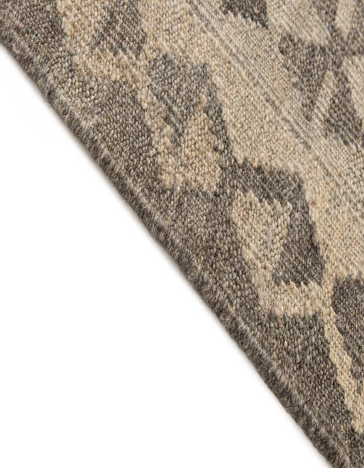 Detail image of  3' 7 x 5' 3  Hand Woven Kilim Maymana Wool Rug