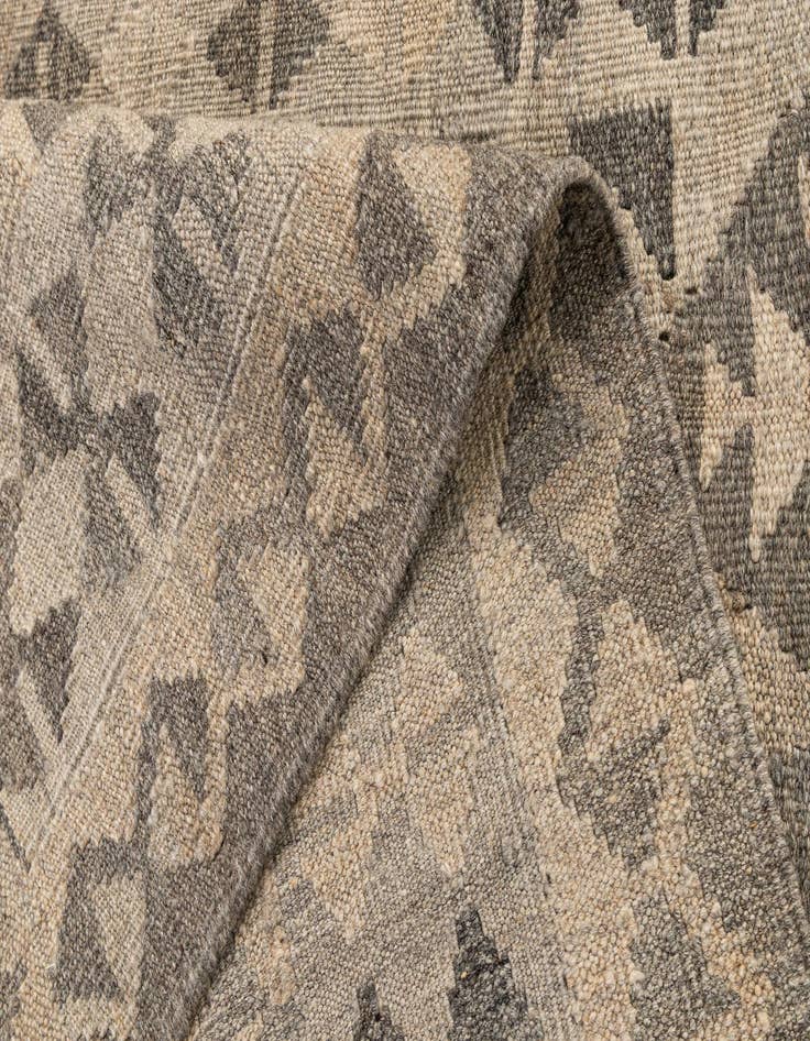 Detail image of  3' 7 x 5' 3  Hand Woven Kilim Maymana Wool Rug