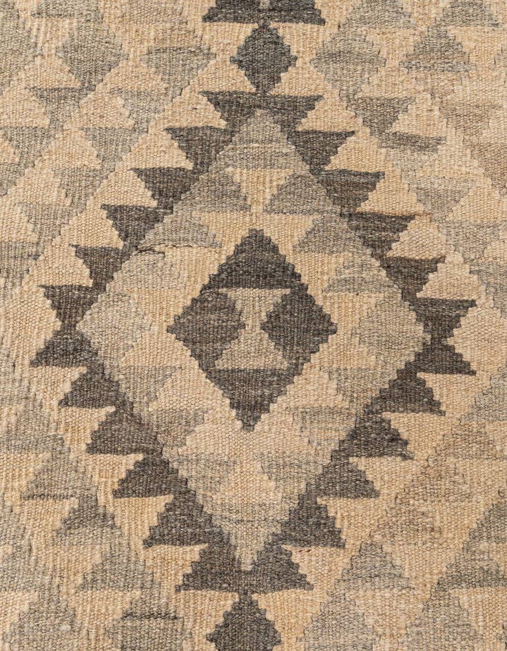 Detail image of  4' x 5' 9  Hand Woven Kilim Maymana Wool Rug