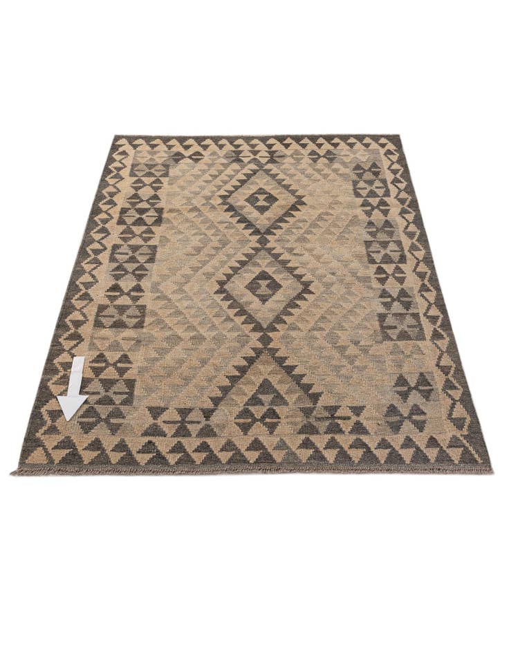 Detail image of  4' x 5' 9  Hand Woven Kilim Maymana Wool Rug