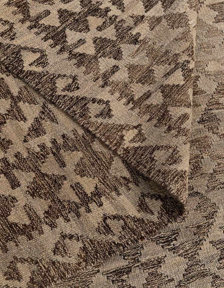 Detail image of  4' 2 x 6' 5  Hand Woven Kilim Maymana Wool Rug
