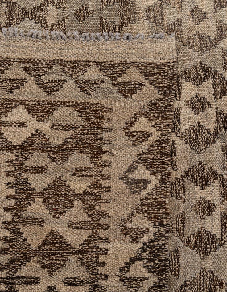 Detail image of  4' 2 x 6' 5  Hand Woven Kilim Maymana Wool Rug