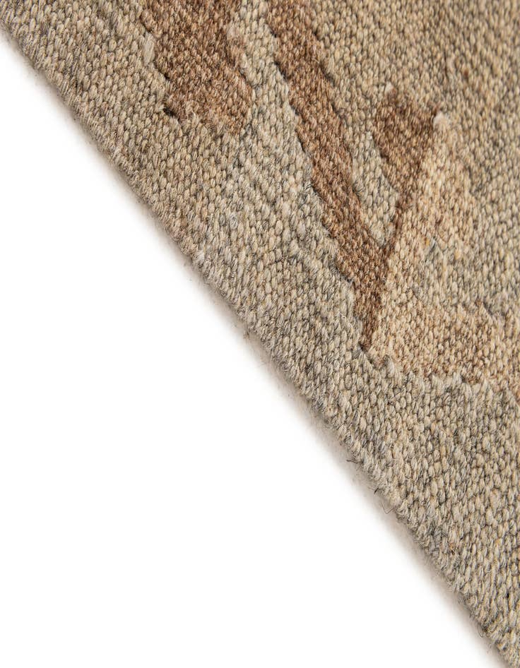 Detail image of  5' 1 x 6' 5  Hand Woven Kilim Maymana Wool Rug