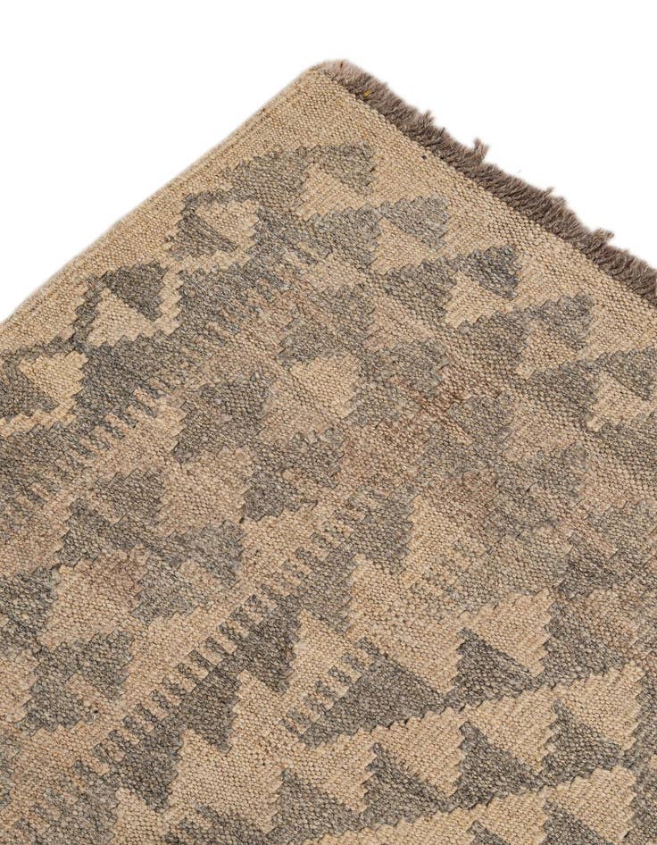 Detail image of  5' x 6' 5  Hand Woven Kilim Maymana Wool Rug