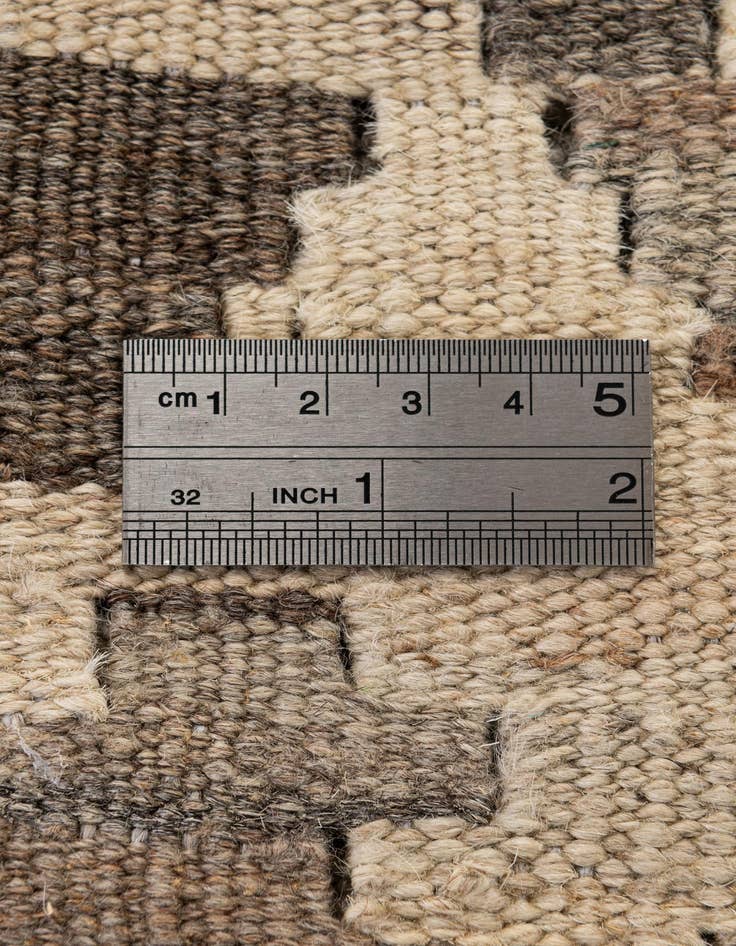 Detail image of  5' 1 x 6' 8  Hand Woven Kilim Maymana Wool Rug