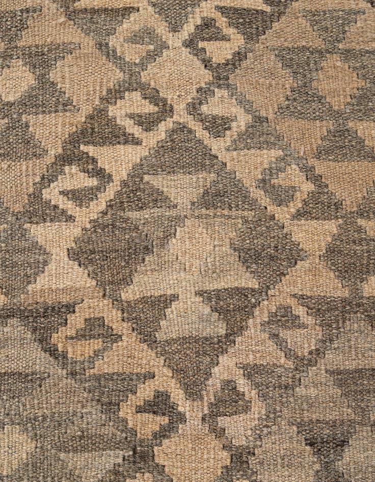 Detail image of  5' 3 x 7' 5  Hand Woven Kilim Maymana Wool Rug