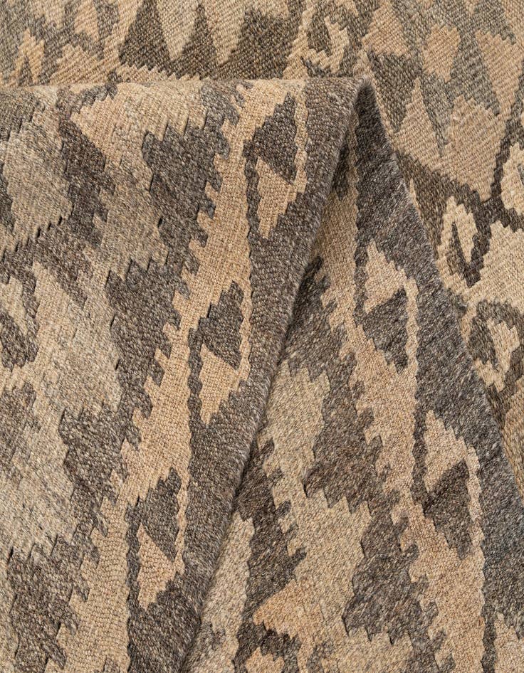 Detail image of  5' 3 x 7' 5  Hand Woven Kilim Maymana Wool Rug