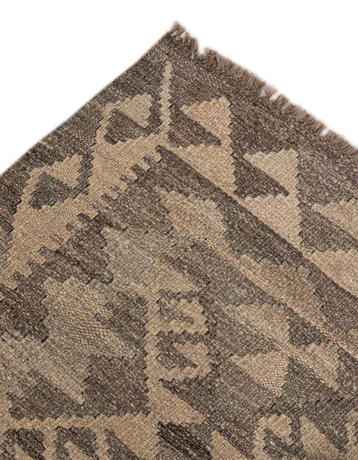 Detail image of  5' 3 x 7' 5  Hand Woven Kilim Maymana Wool Rug