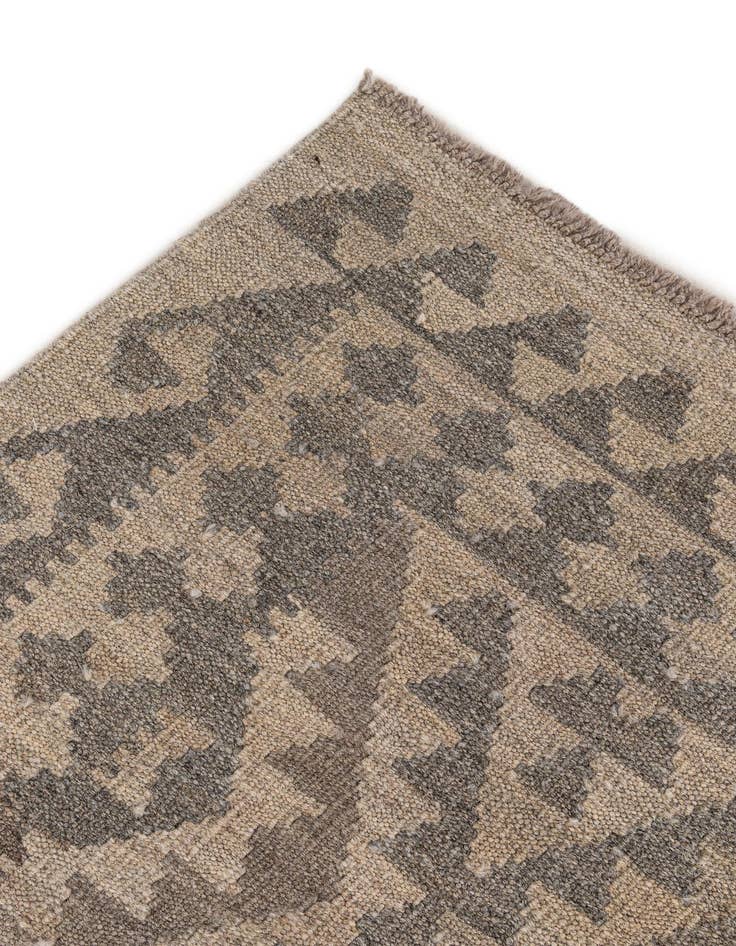 Detail image of  5' 9 x 7'  Hand Woven Kilim Maymana Wool Rug