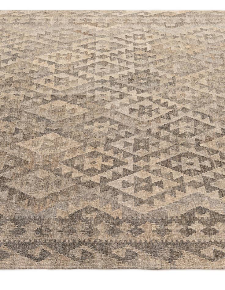 Detail image of  5' 9 x 7'  Hand Woven Kilim Maymana Wool Rug