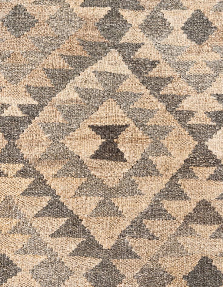 Detail image of  5' 10 x 7' 11  Hand Woven Kilim Maymana Wool Rug