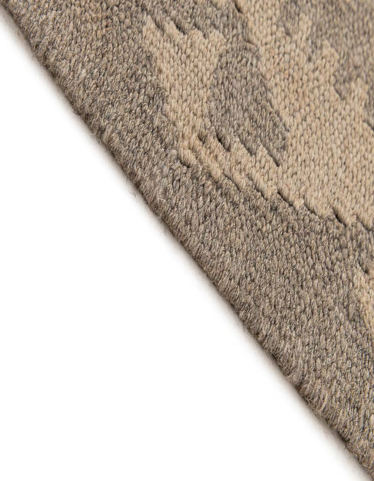 Detail image of  6' 2 x 9' 1  Hand Woven Kilim Maymana Wool Rug