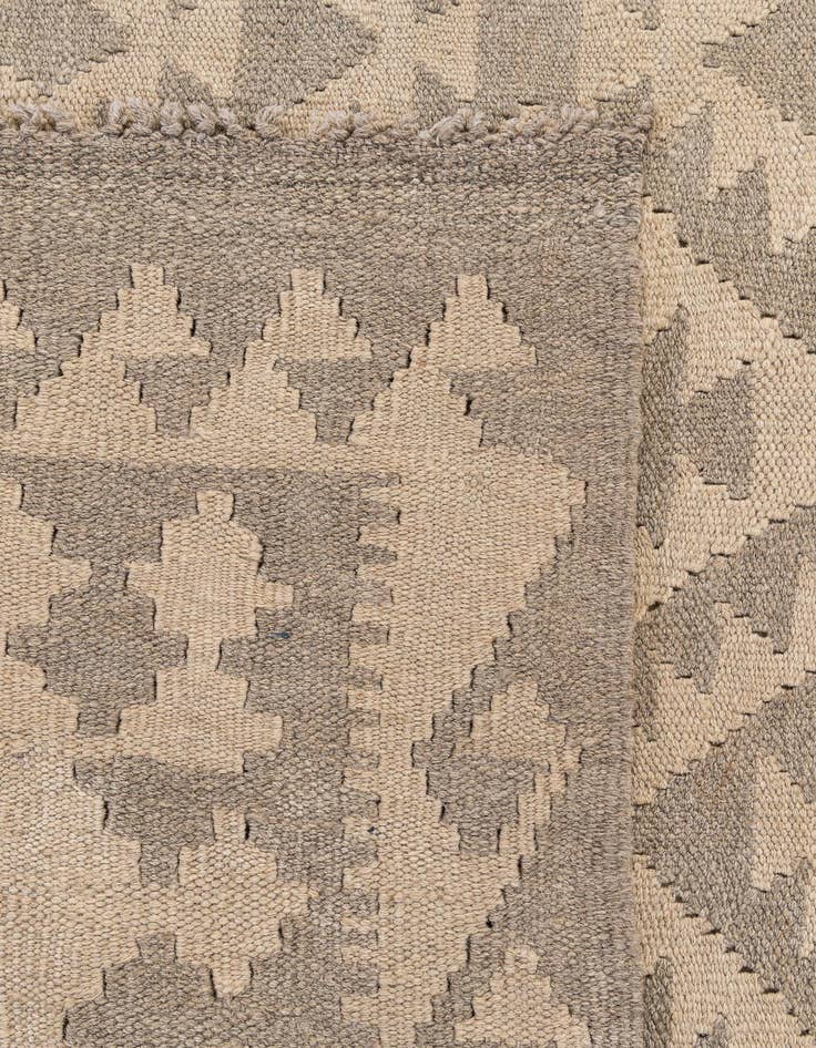 Detail image of  6' 2 x 9' 1  Hand Woven Kilim Maymana Wool Rug