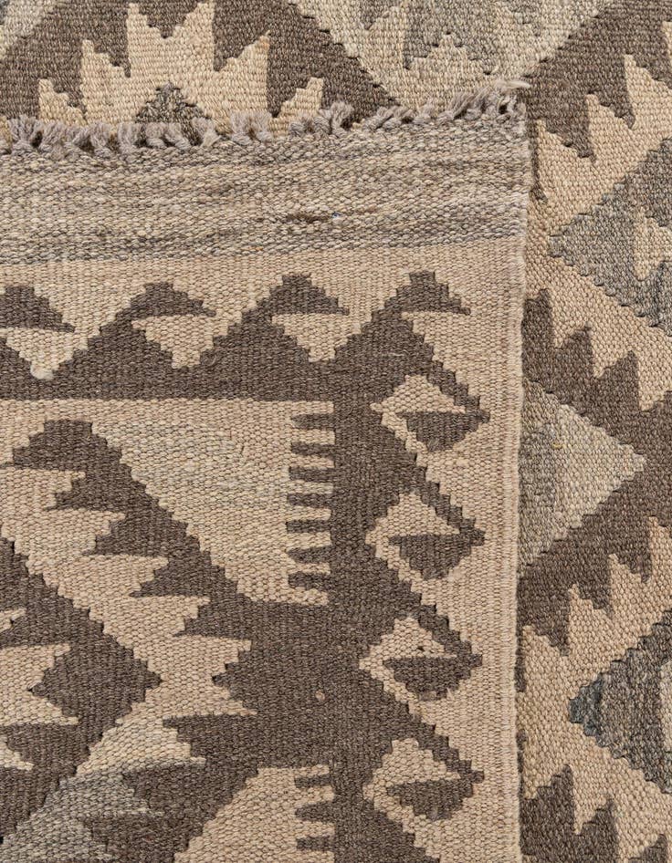 Detail image of  6' 5 x 9' 8  Hand Woven Kilim Maymana Wool Rug