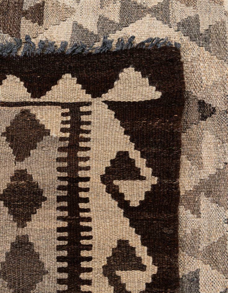 Detail image of  6' 3 x 9' 8  Hand Woven Kilim Maymana Wool Rug