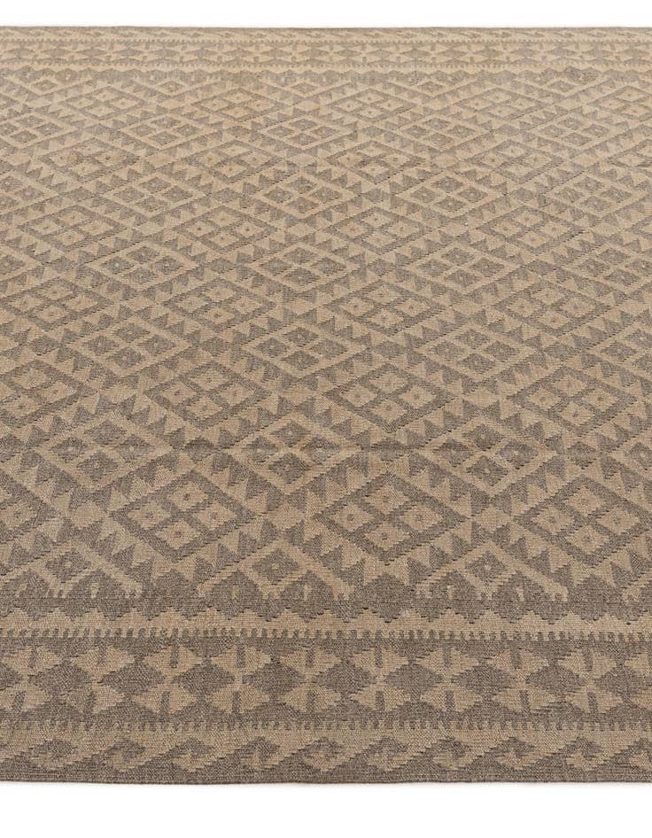 Detail image of  6' 8 x 9' 7  Hand Woven Kilim Maymana Wool Rug