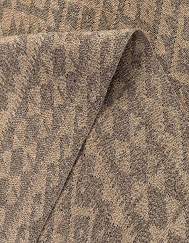 Detail image of  6' 8 x 9' 7  Hand Woven Kilim Maymana Wool Rug