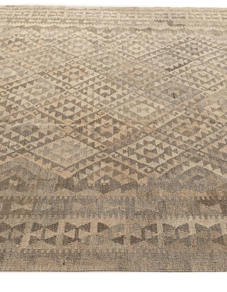 Detail image of  6' 8 x 9' 5  Hand Woven Kilim Maymana Wool Rug