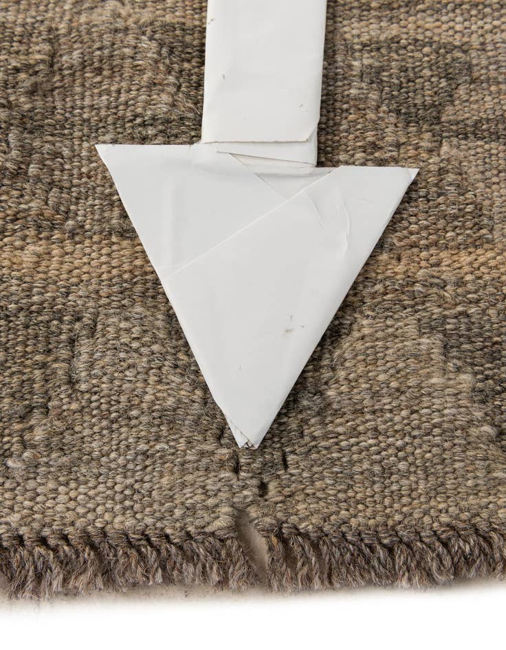 Detail image of  6' 8 x 9' 5  Hand Woven Kilim Maymana Wool Rug