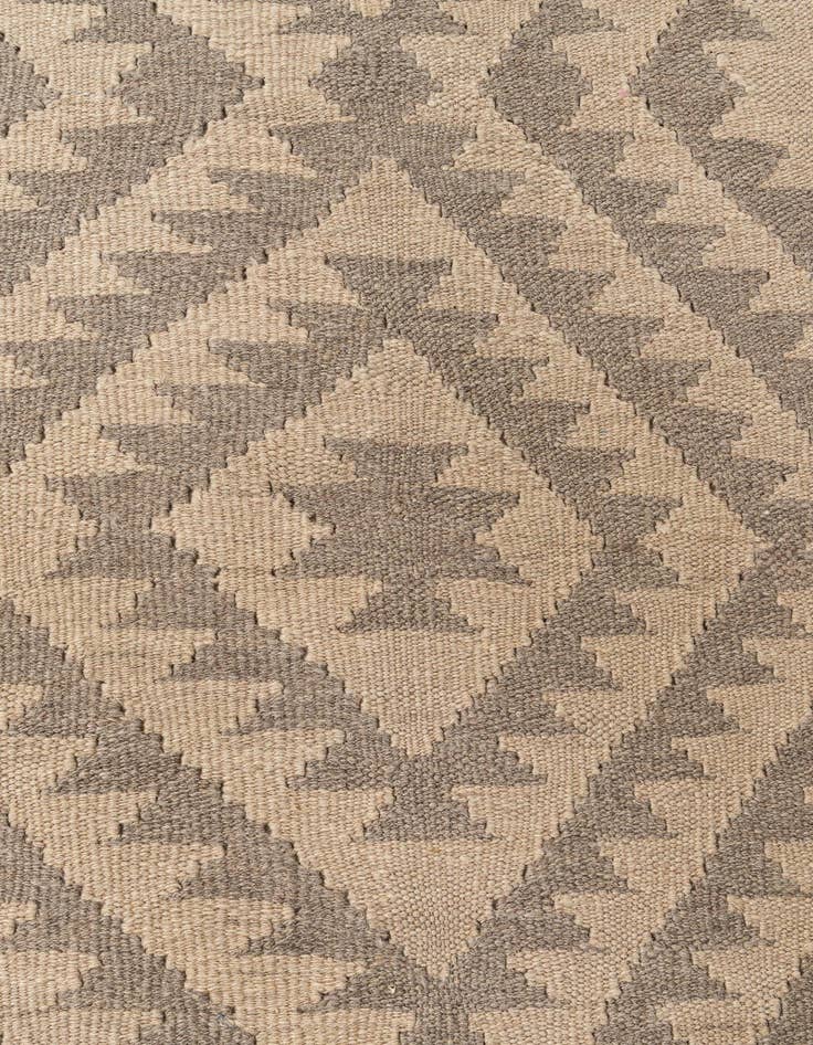 Detail image of  6' 8 x 9' 8  Hand Woven Kilim Maymana Wool Rug