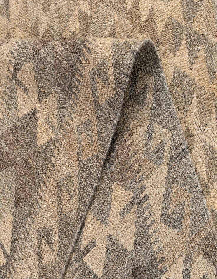 Detail image of  6' 9 x 9' 10  Hand Woven Kilim Maymana Wool Rug