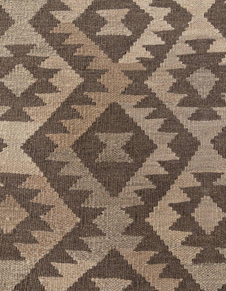 Detail image of  6' 6 x 10'  Hand Woven Kilim Maymana Wool Rug