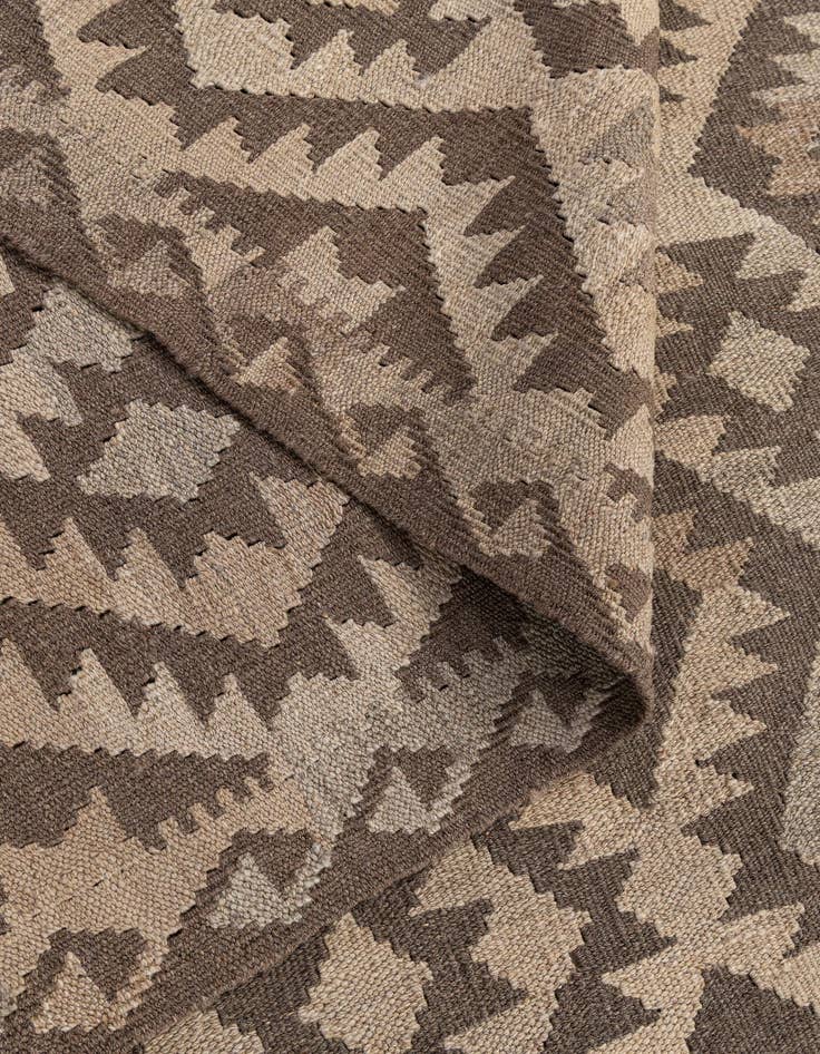 Detail image of  6' 6 x 10'  Hand Woven Kilim Maymana Wool Rug